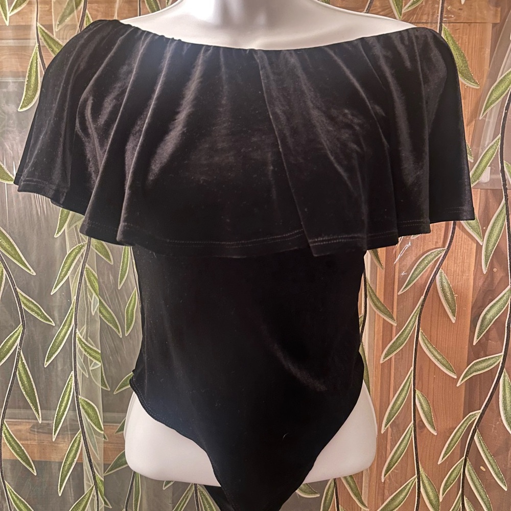 Elegant Black Off-Shoulder Bodysuit Top